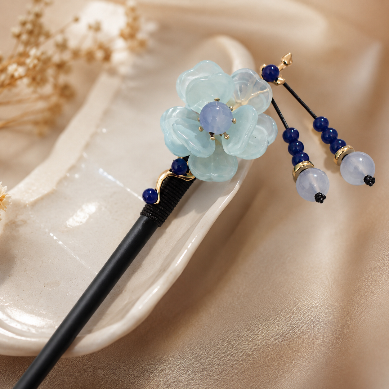 Cloud Water Begonia Hair Stick